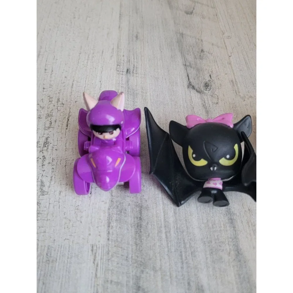 Top wing purple vampire car racing toy set bat variety Nick jr‎